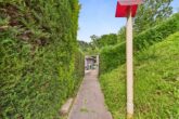Schlossstraße 22 in Trier-Quint ist schon Noblesse genug – vor allem Perfektion mit Moselblick! - Schlossstraße 22 – 54293 Trier-Quint - direkter Weg zur Mosel