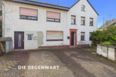 Haus in Osburg – Das Haus hat 3 Wohnungen – Die Rendite ist 6 Prozent – TEXT IN LEICHTER SPRACHE - 54317 Osburg – Oberstraße 16