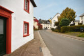 Wenn Sie nicht länger "Living in a Box" wollen: Ihr Haus steht in Farschweiler in der Hauptstraße 17 - F64_9620