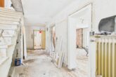 In Tünsdorf steht ein Haus. Man kann daraus 1 bis 4 Wohnungen machen.– TEXT IN LEICHTER SPRACHE - 66693 Tünsdorf – Im Brühl 1 - UG
