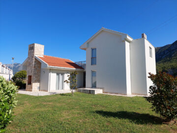 Mediterranes Villenensemble in Montenegro – Villa Nummer 4 mit Privatpool, 84000 Blizikuce - Montenegro, Haus