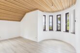 „Pour votre plaisir“ – die einladenden Rundungen eines Hauses in Leiwen - 54340 Leiwen – Tannenweg 6