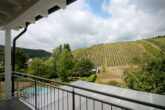 Haus kaufen in Mertesdorf: Saniertes Wohnhaus mit zwei Wohnebenen, Garten und Weinbergblick - 54318 Mertesdorf – Hauptstraße 49